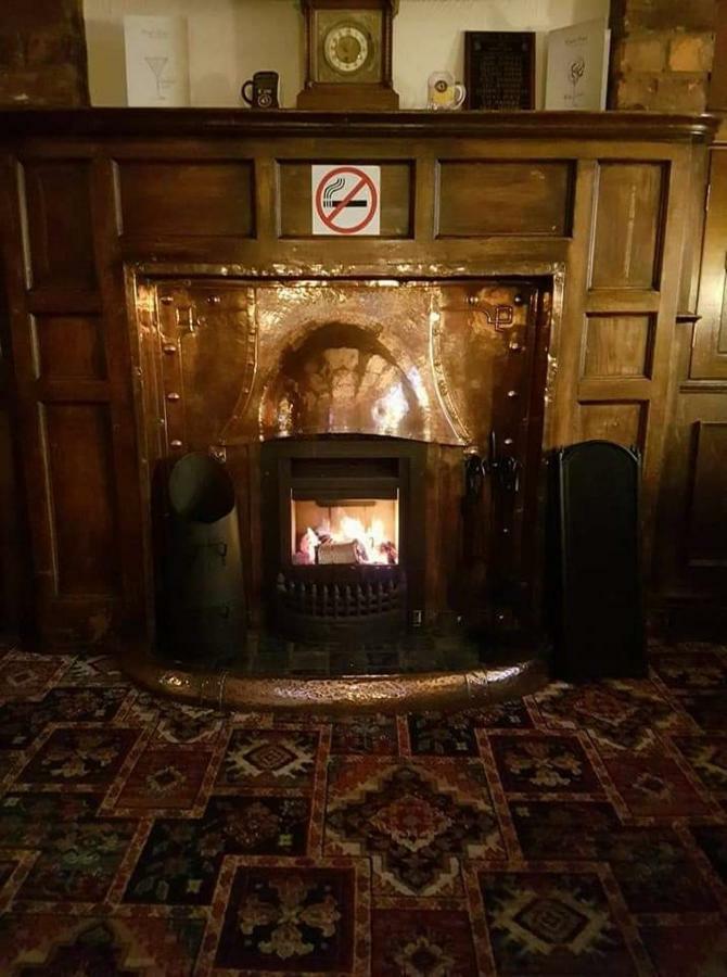 The Kings Arms Bed & Breakfast Wilmslow Dış mekan fotoğraf